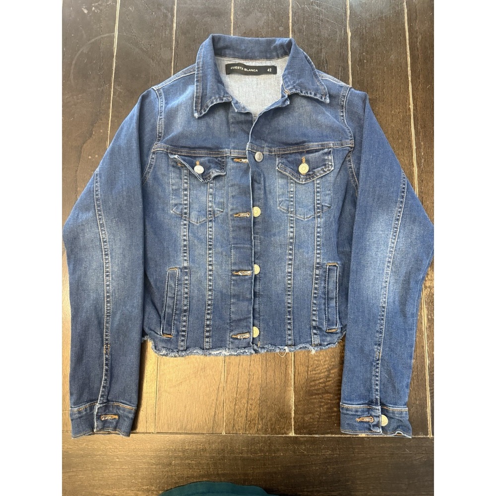 Cuesta Blanca Women's Size 42 Cropped Stretch Denim Jacket Raw Frayed Hem